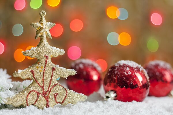 Weihnachten Spielzeug im Schnee