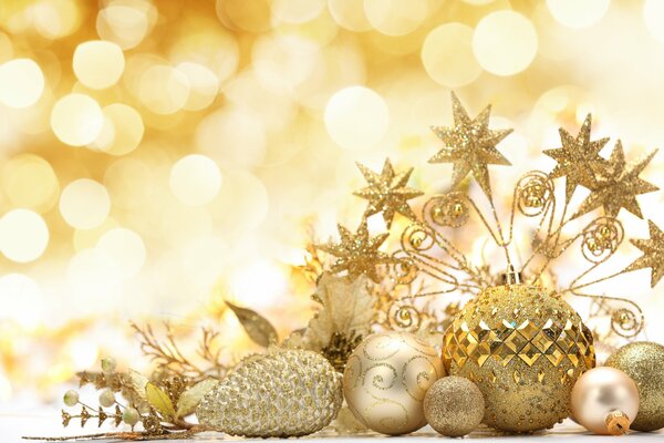 Golden Christmas Tree Decorations