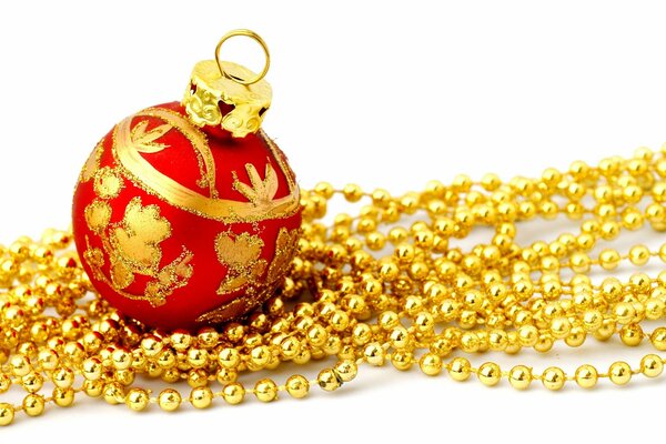 Beau jouet de Noël rouge avec des perles d or