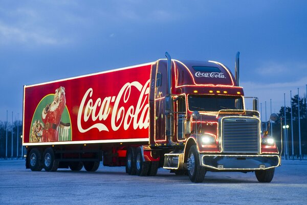 Noworoczna ciężarówka Coca Cola