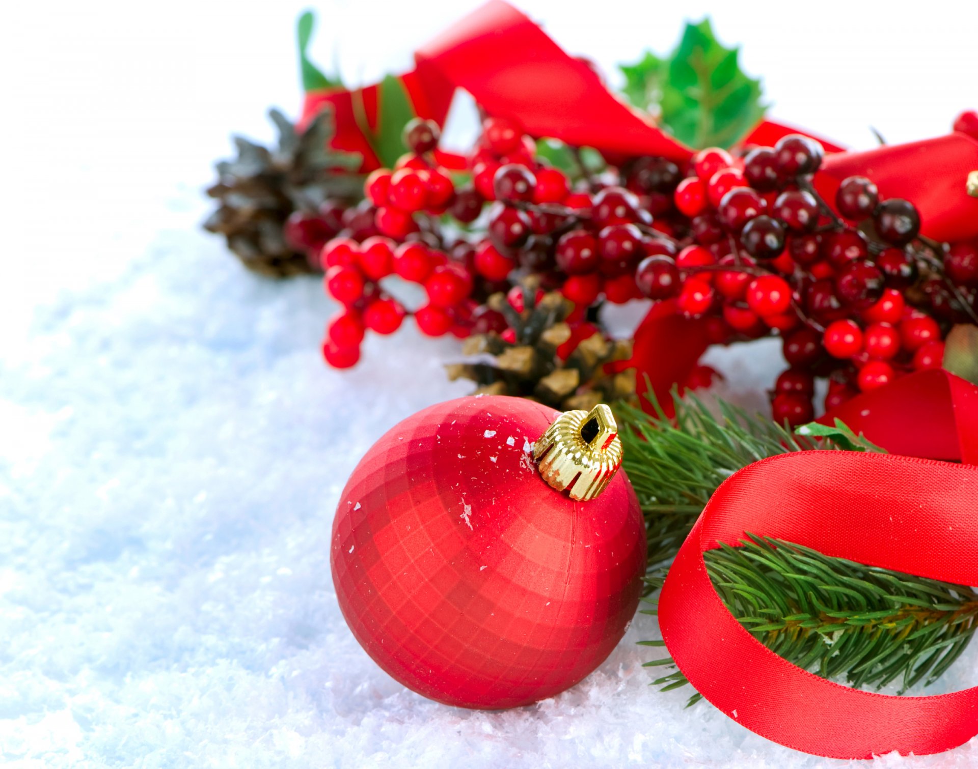 nieve rama árbol de navidad baya bola rojo cinta vacaciones