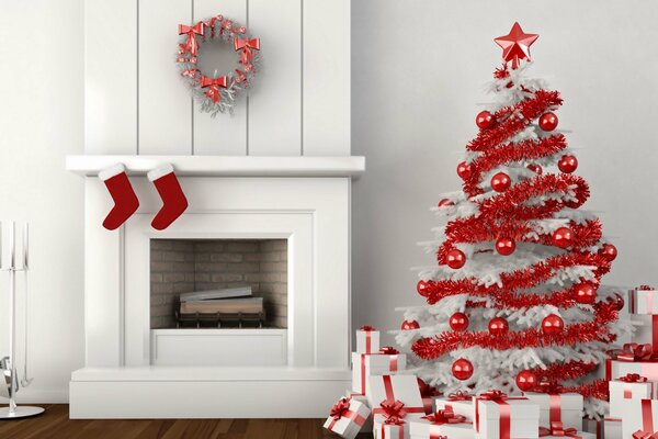 Arbre de Noël près de la cheminée en rouge et blanc