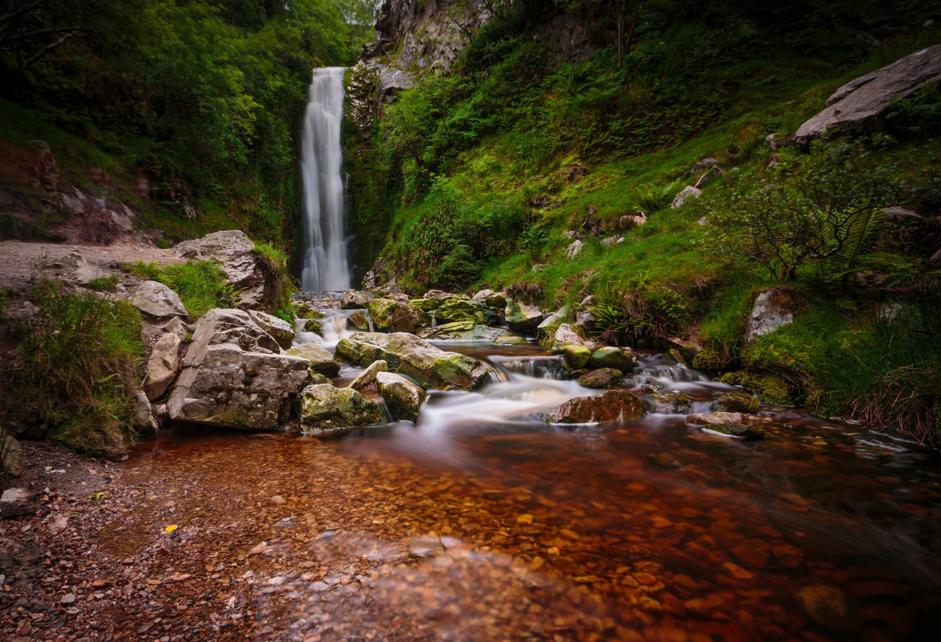 glenevin cascade irlande cascade pierres