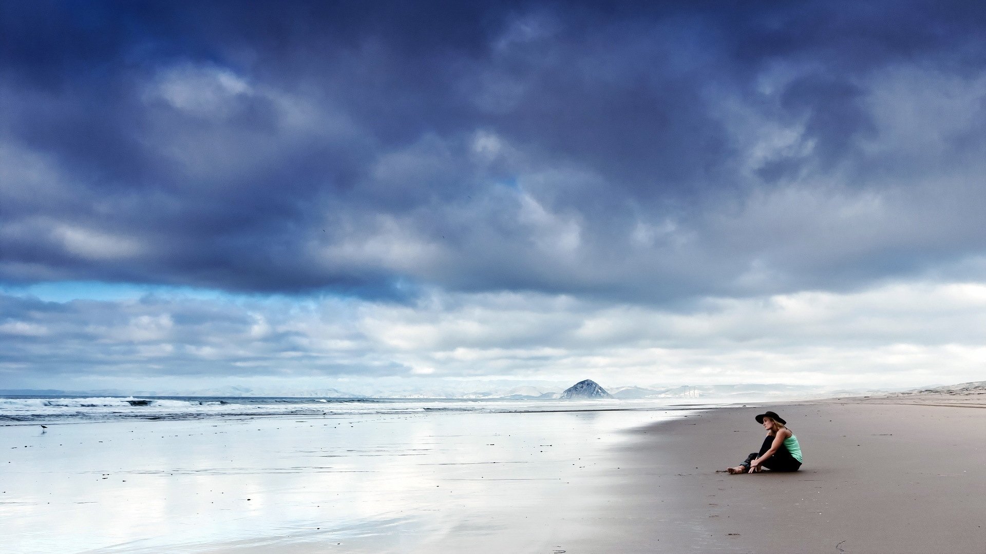 ocean beach girl pose sky cloud