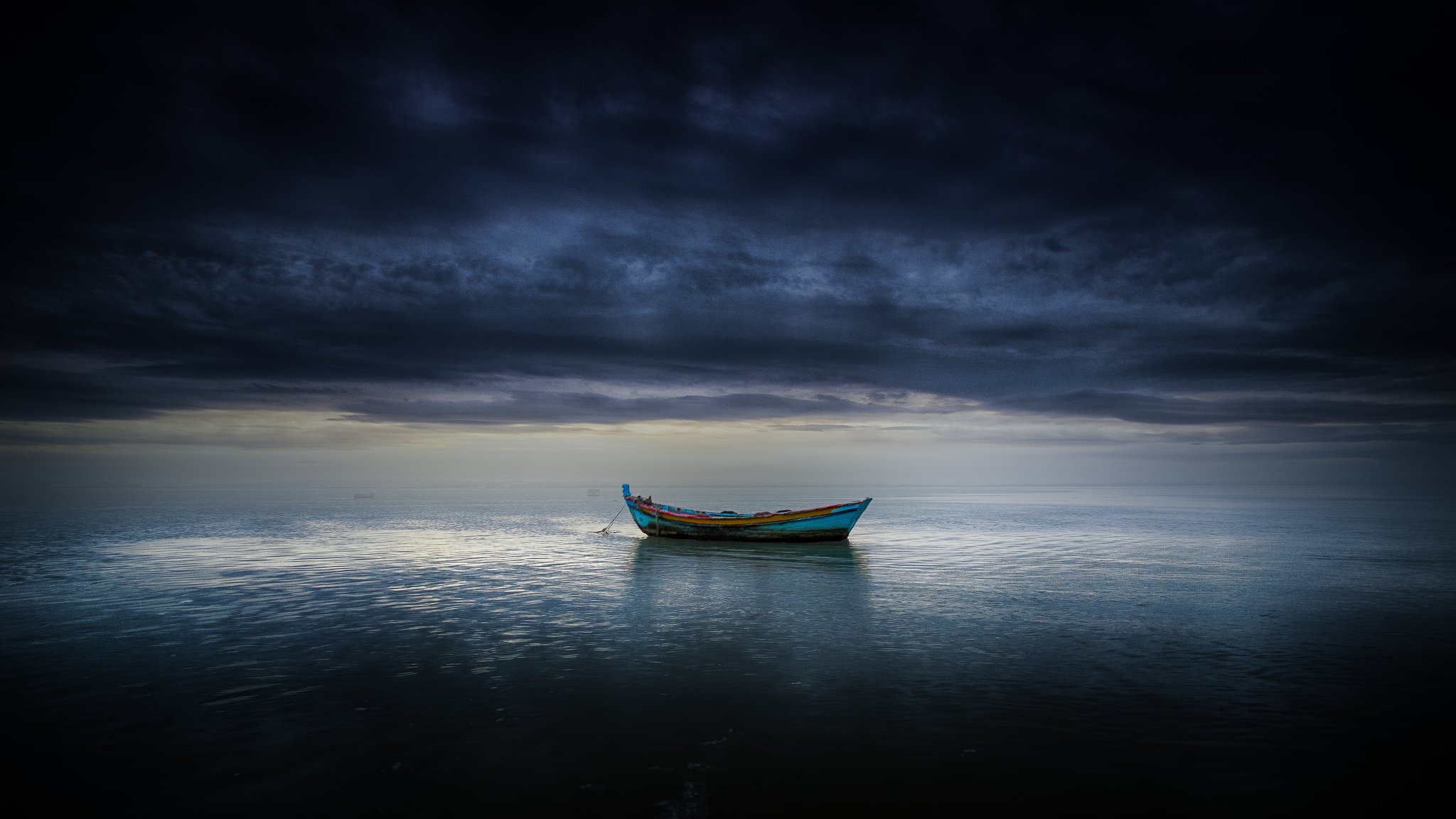 barco mar nubes horizonte nubes grises tormenta