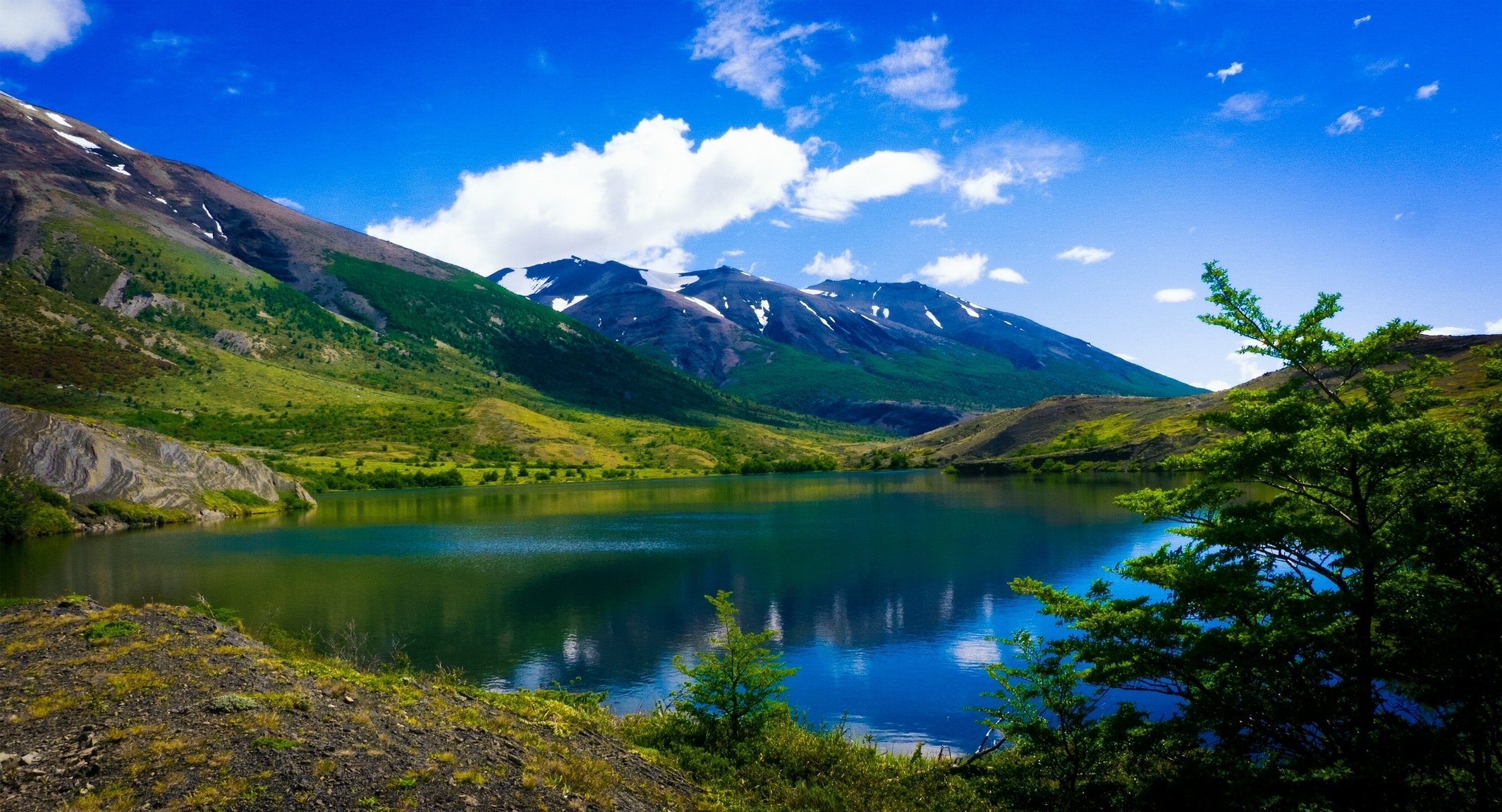 torres del paine national park chile patagonia torres-delta paine lake mountain