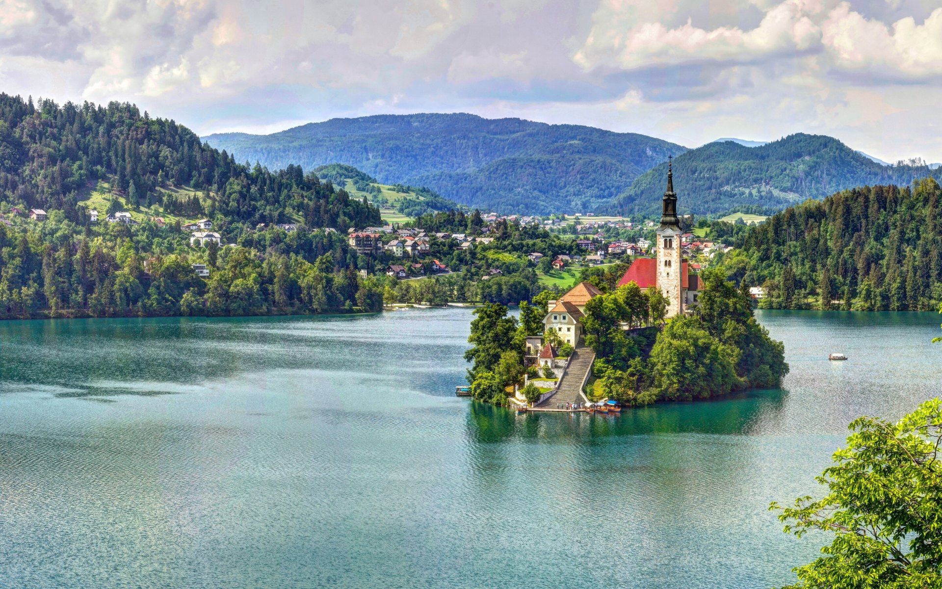 lago di bled slovenia lago di bled chiesa mariinskaya montagne isola lago chiesa