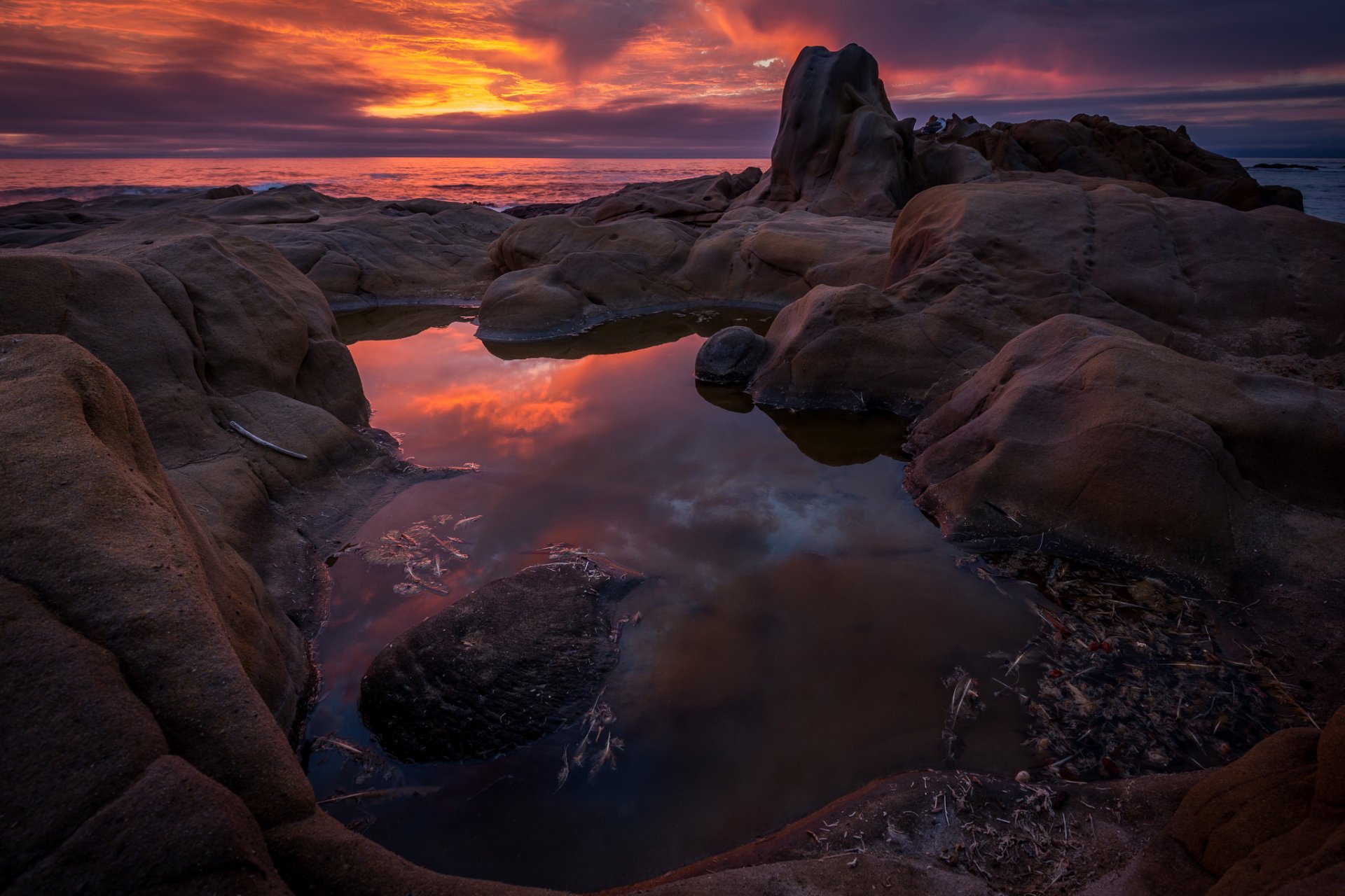 oceano rocce tramonto