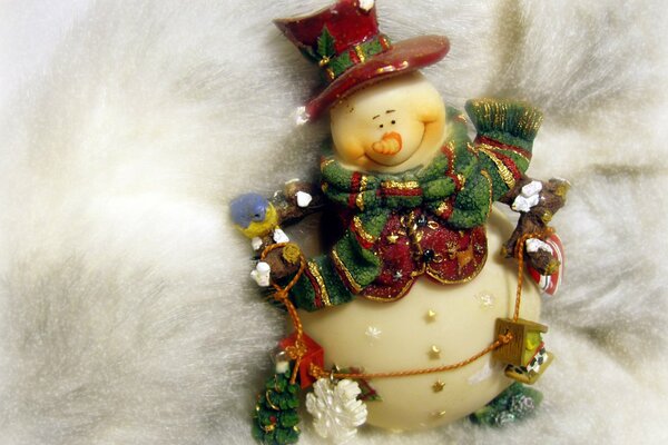 Little Snowmen toy with decorations