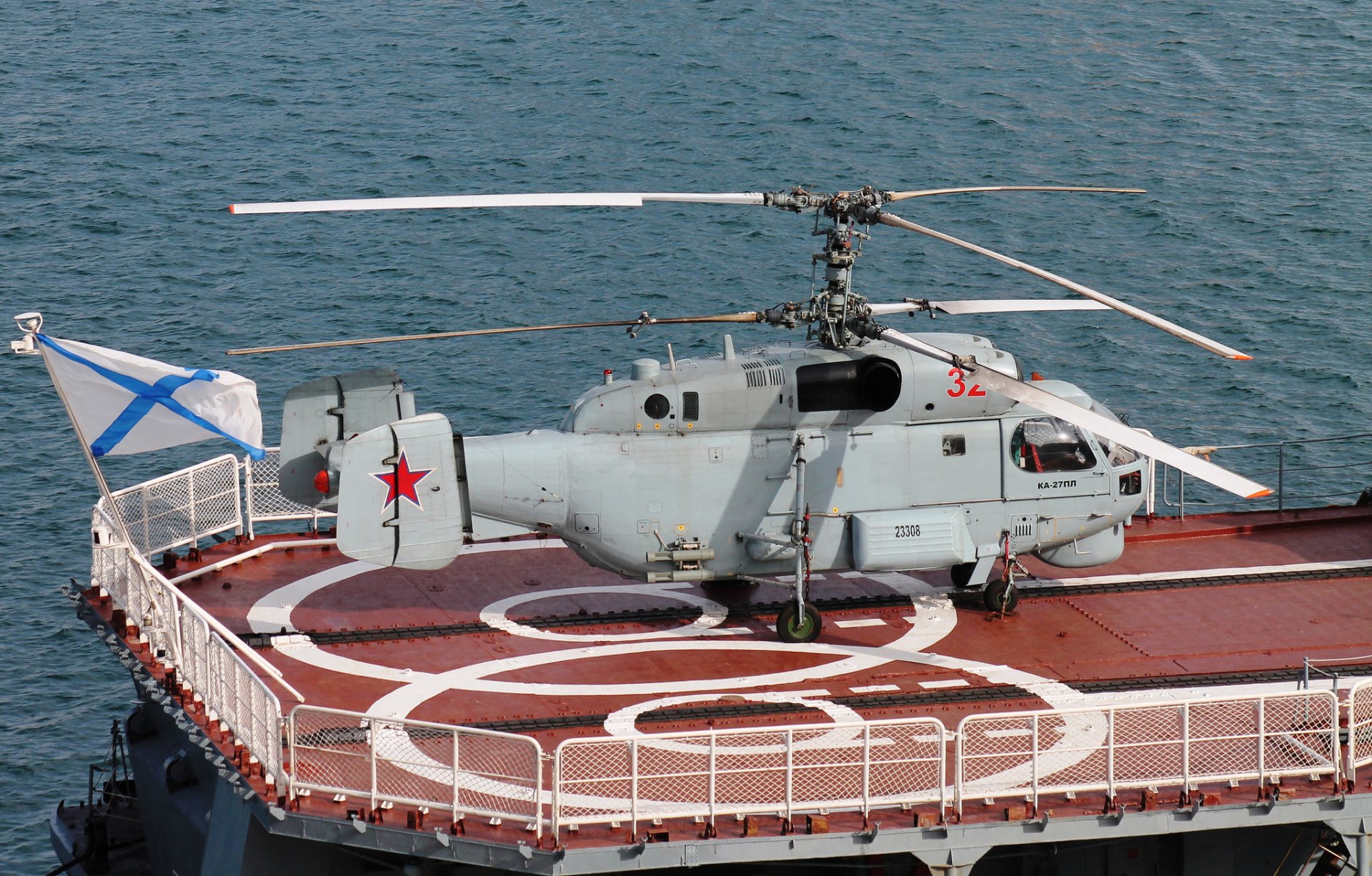 ka-27 nave multiuso ponte