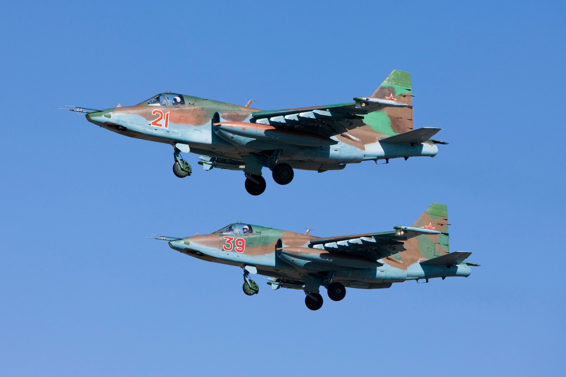 ukhoi su-25 corvo corazzato subsonico aereo da attacco a vapore