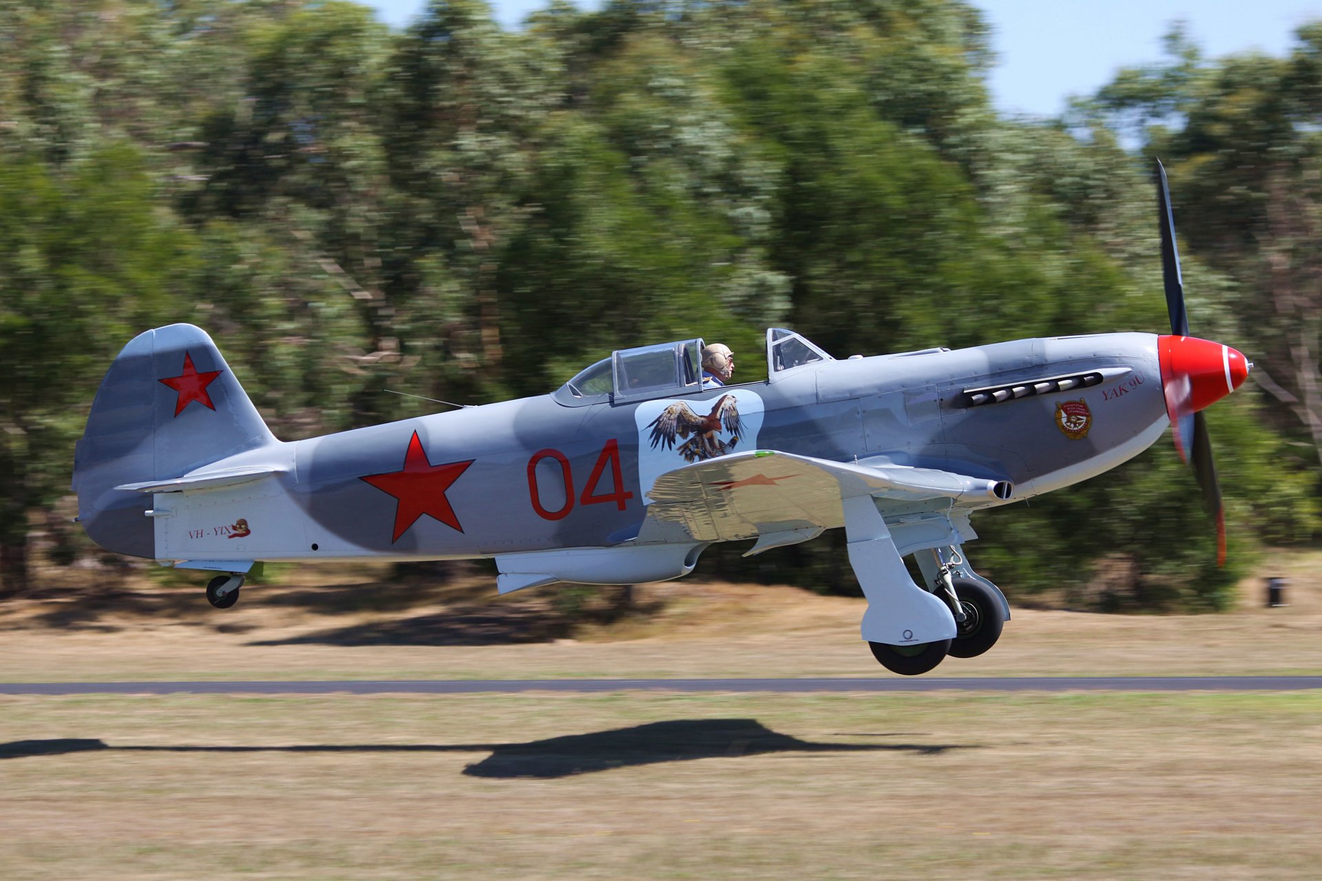 military historical club plane yak-9u yak-9u soviet single-engined fighter engine m-107a speed 680 km-h height 5800 m developer yakovlev soviet union second world war blur bokeh private collection retro