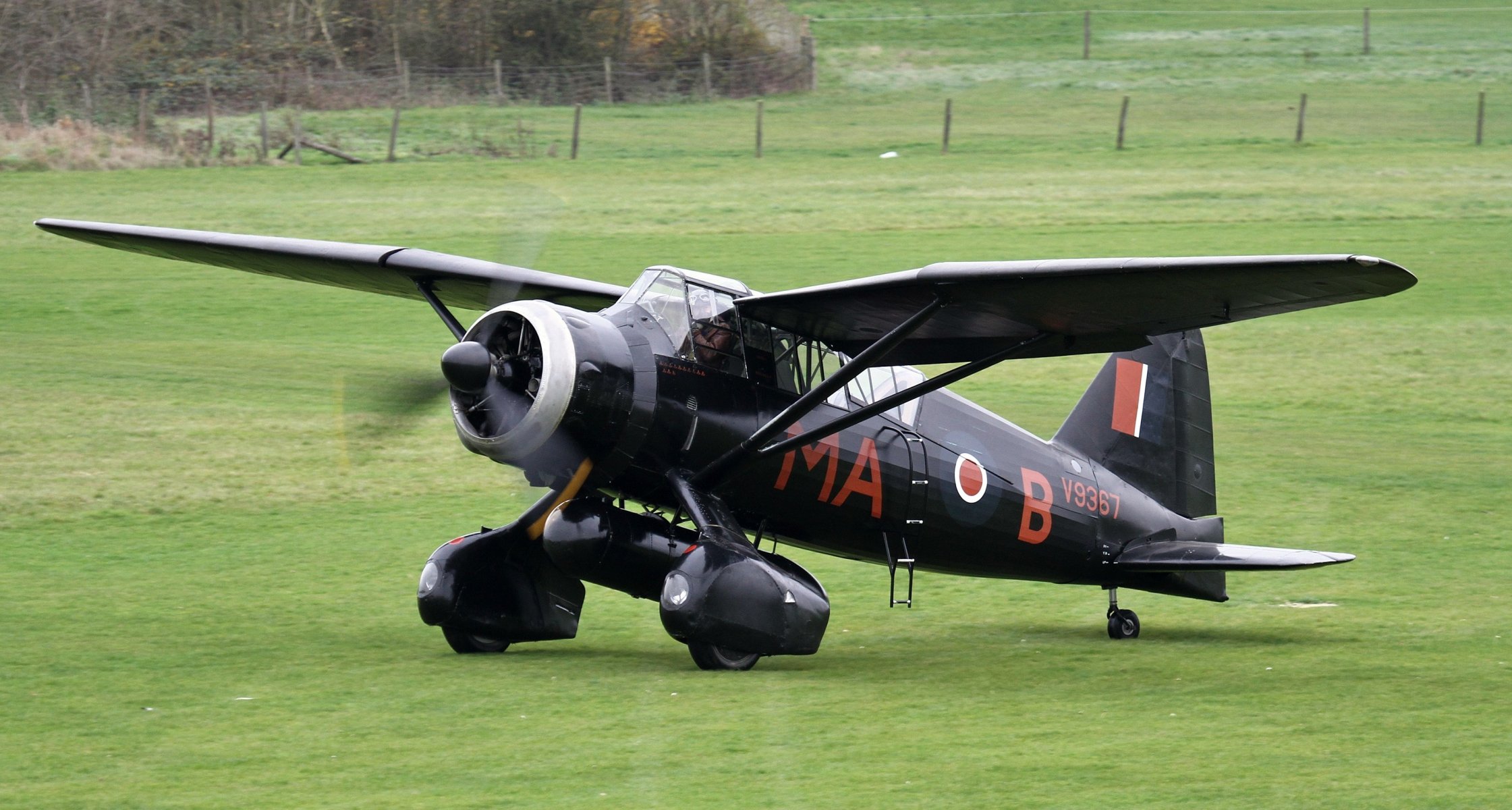 aérodrome champ lisandre iiia britannique scout tactique et avion de communication ww2