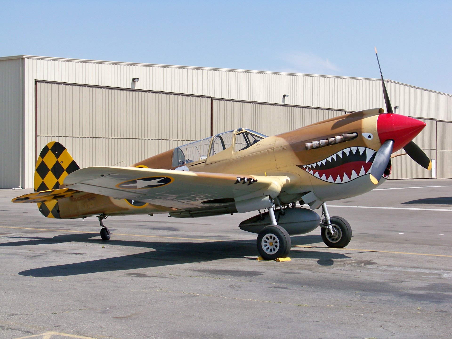 curtiss p-40 tomahawk chasseur de la seconde guerre mondiale