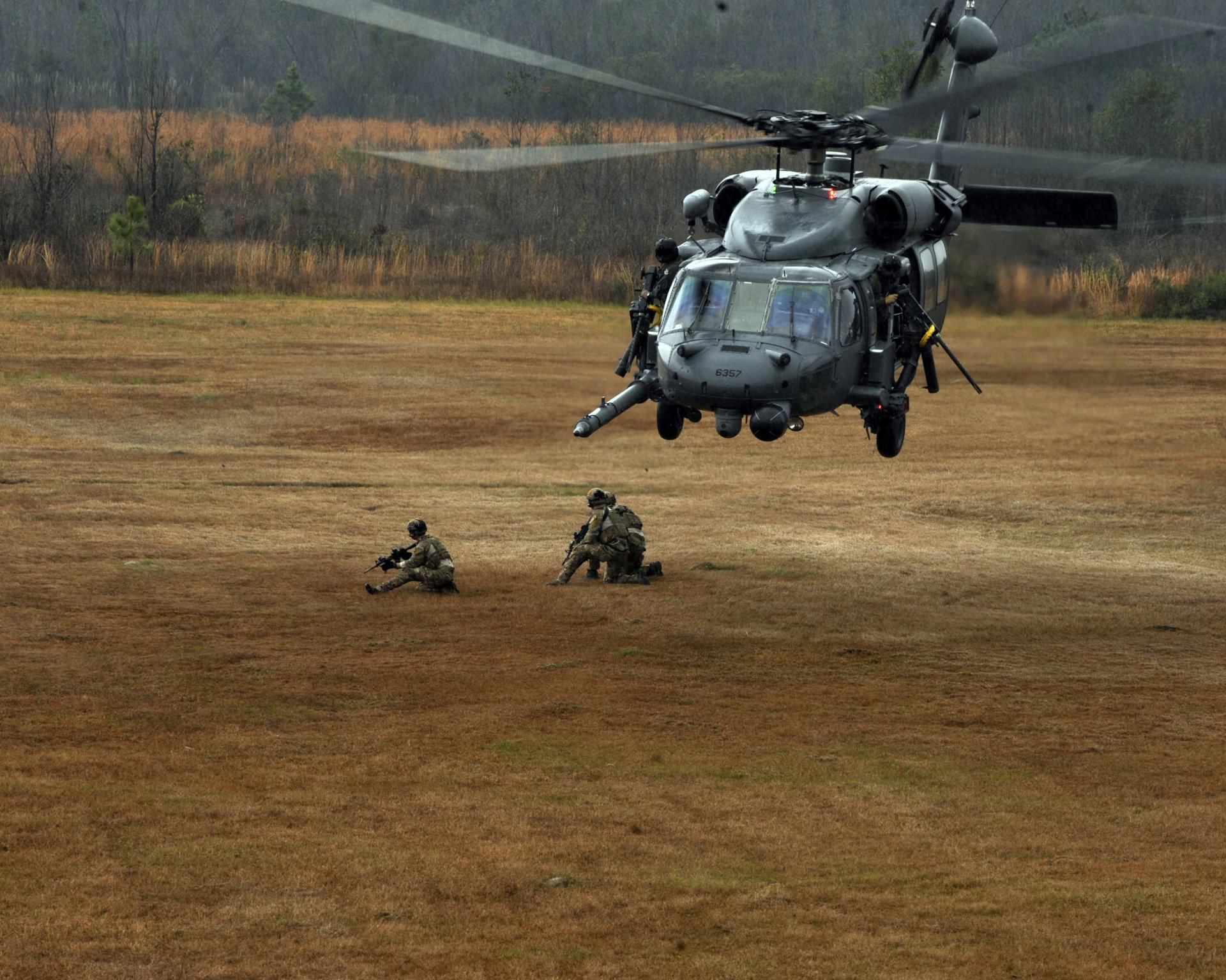 hh-60g pave hawk helicopters united states air force landing exercise men