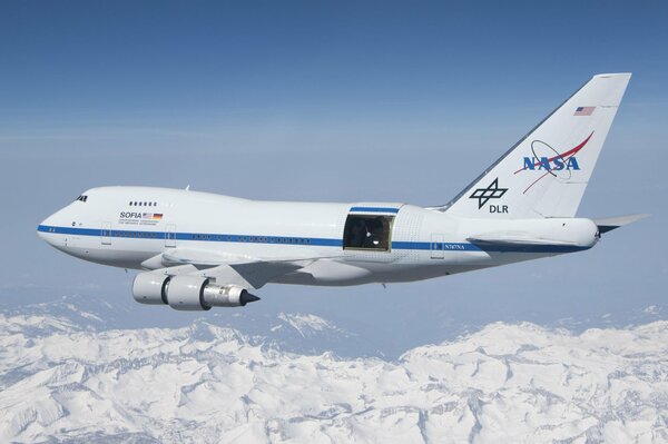 La fascinante belleza de Boeing en vuelo