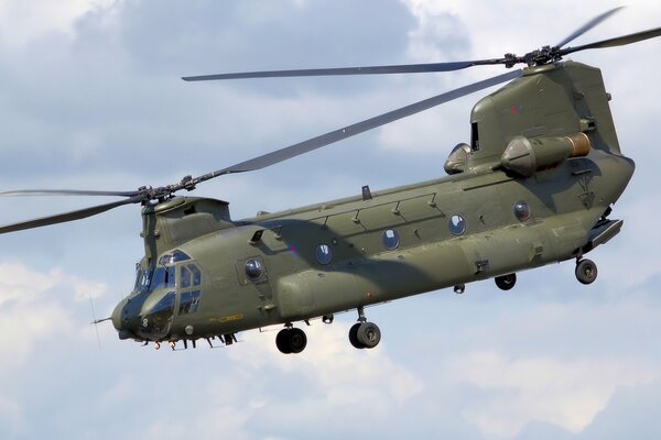 Helicóptero de transporte militar estadounidense ch - 47 Chinook