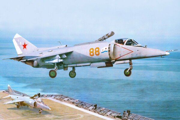 Art del velivolo d attacco a ponte sovietico Yak-38