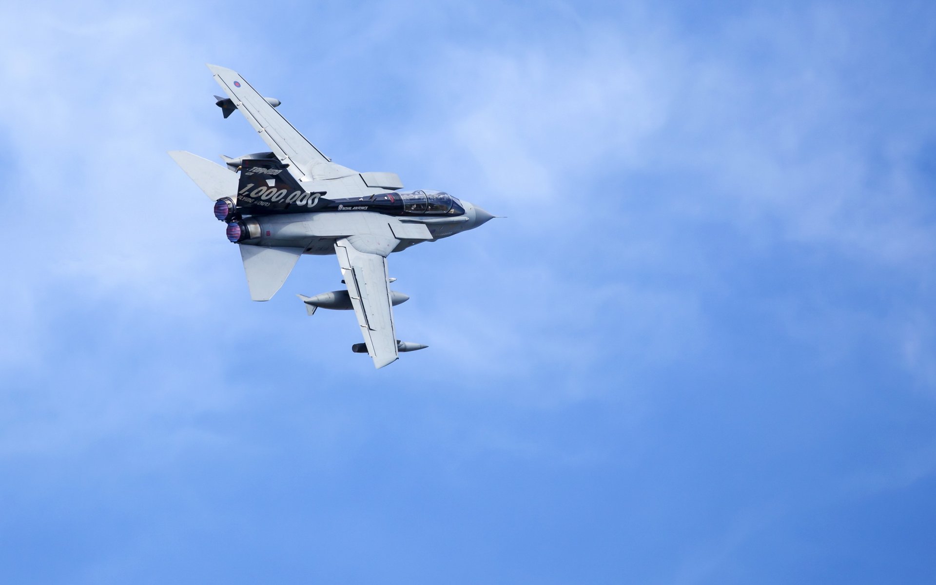 tornado gr4 za547 avión arma