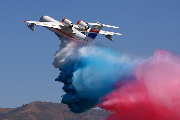 Be 200 demonstration performance , flag of Russia