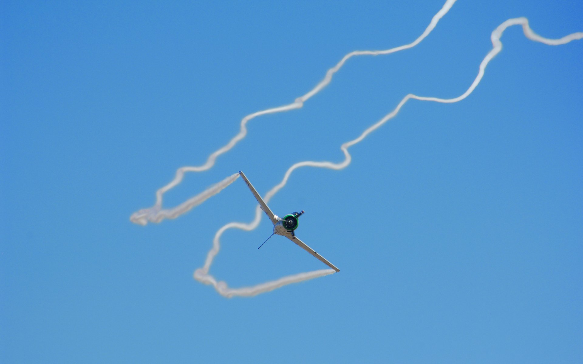 aviazione paesaggio cielo fumo tracce velocità aria