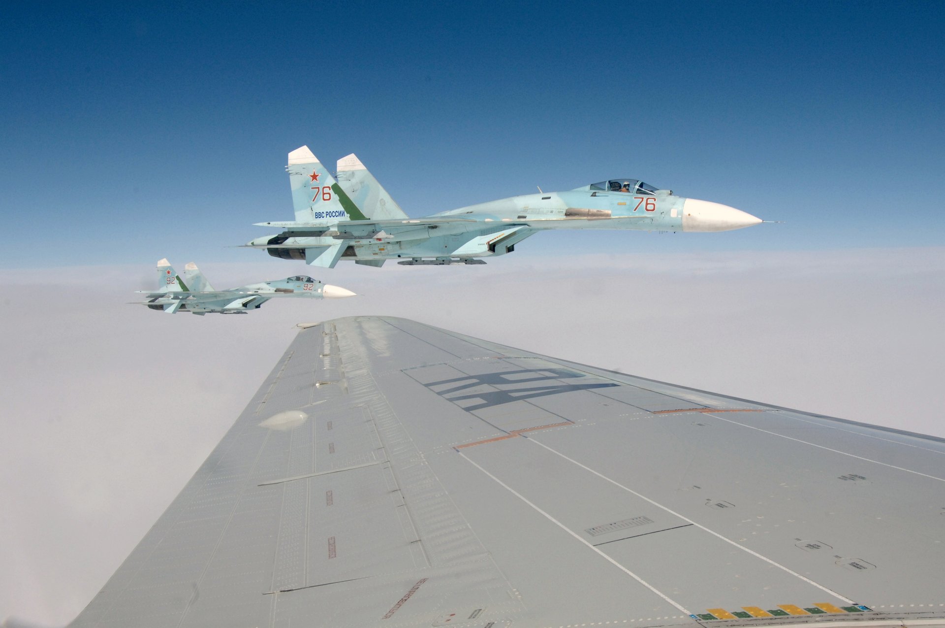 su-27 air force russia combattente aereo ala pilota cielo su-27 oceano agosto 2011 sfondi