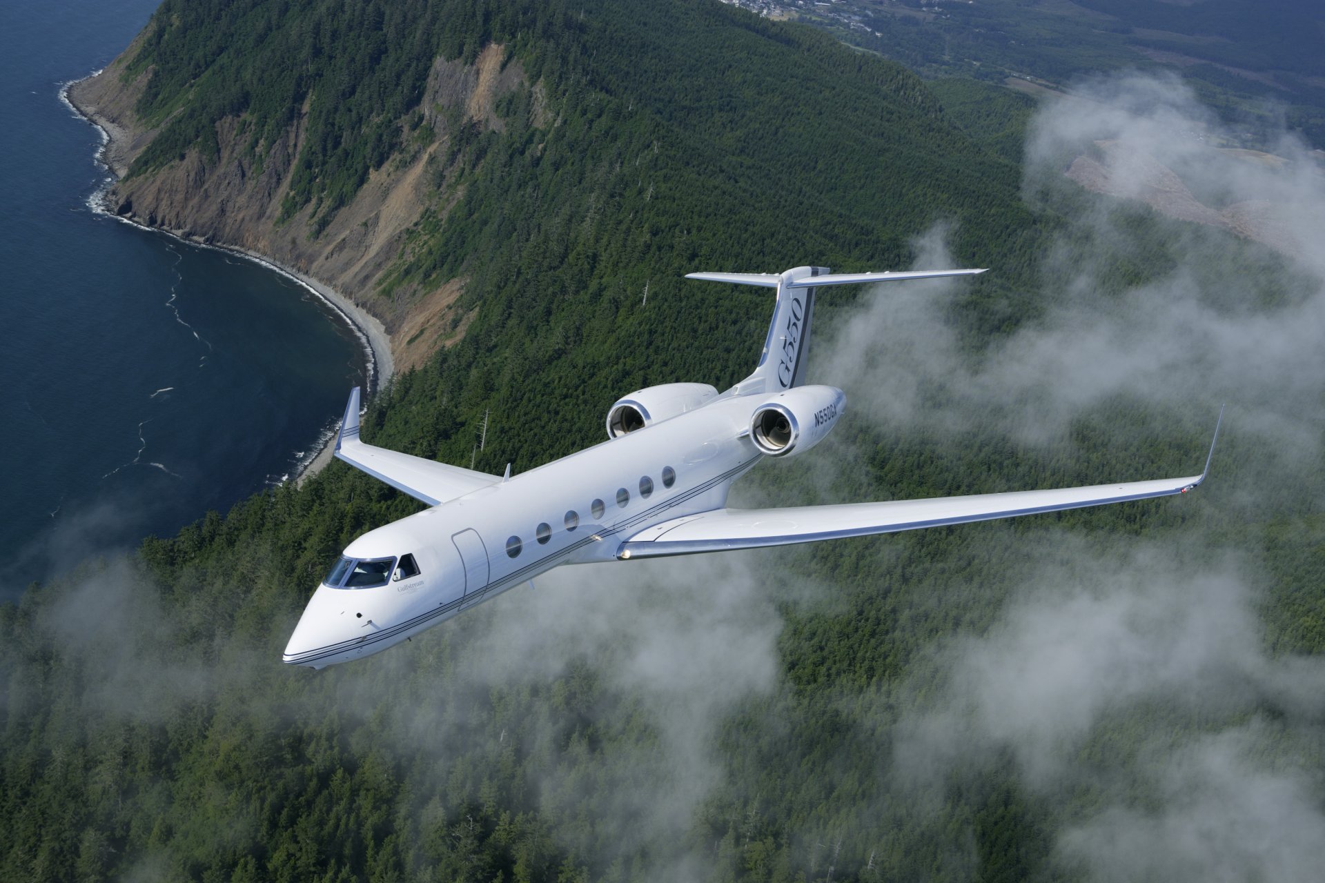 gulfstream aerospace g550 showing