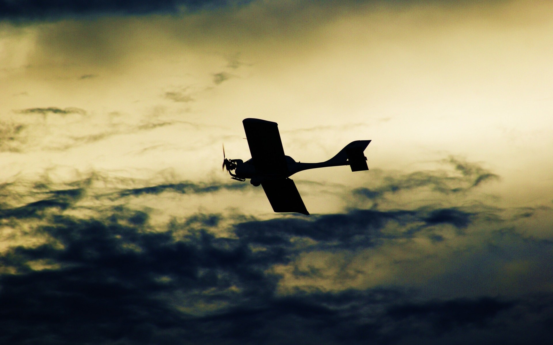 foto immagine cielo aereo nuvole colori sfondo carta da parati