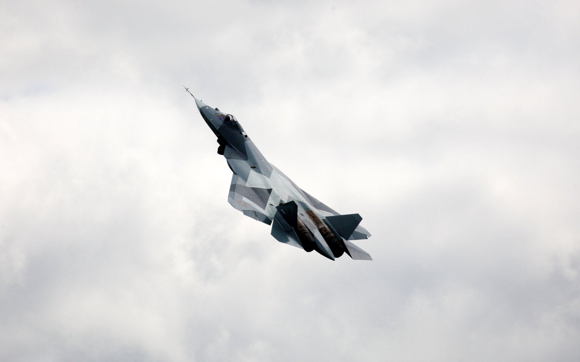 wysokość lotu suchy pak fa t-50 rosyjski wielofunkcyjny myśliwiec piątej generacji niebo chmury zdjęcie