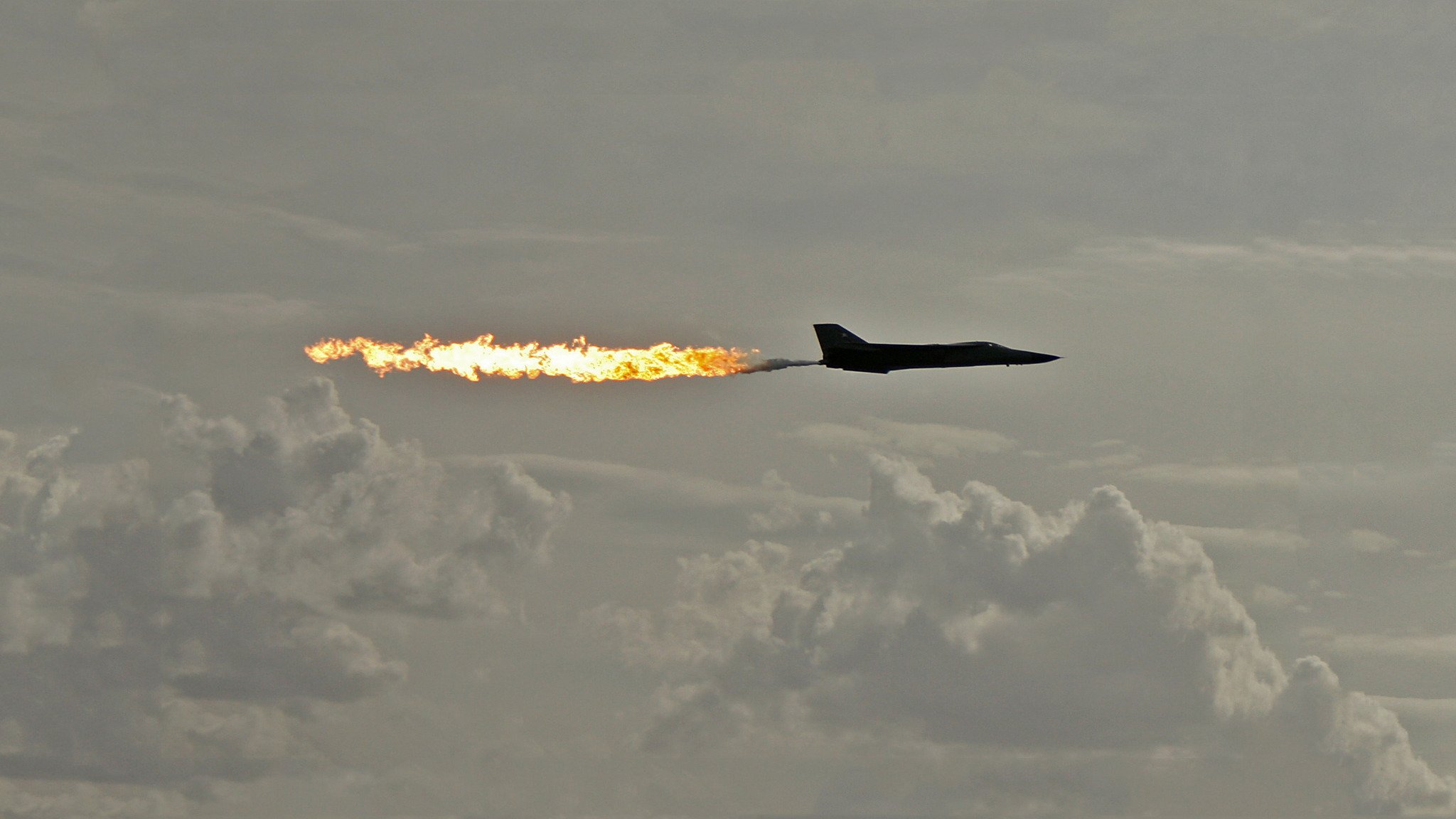 ky silhouette flame flight