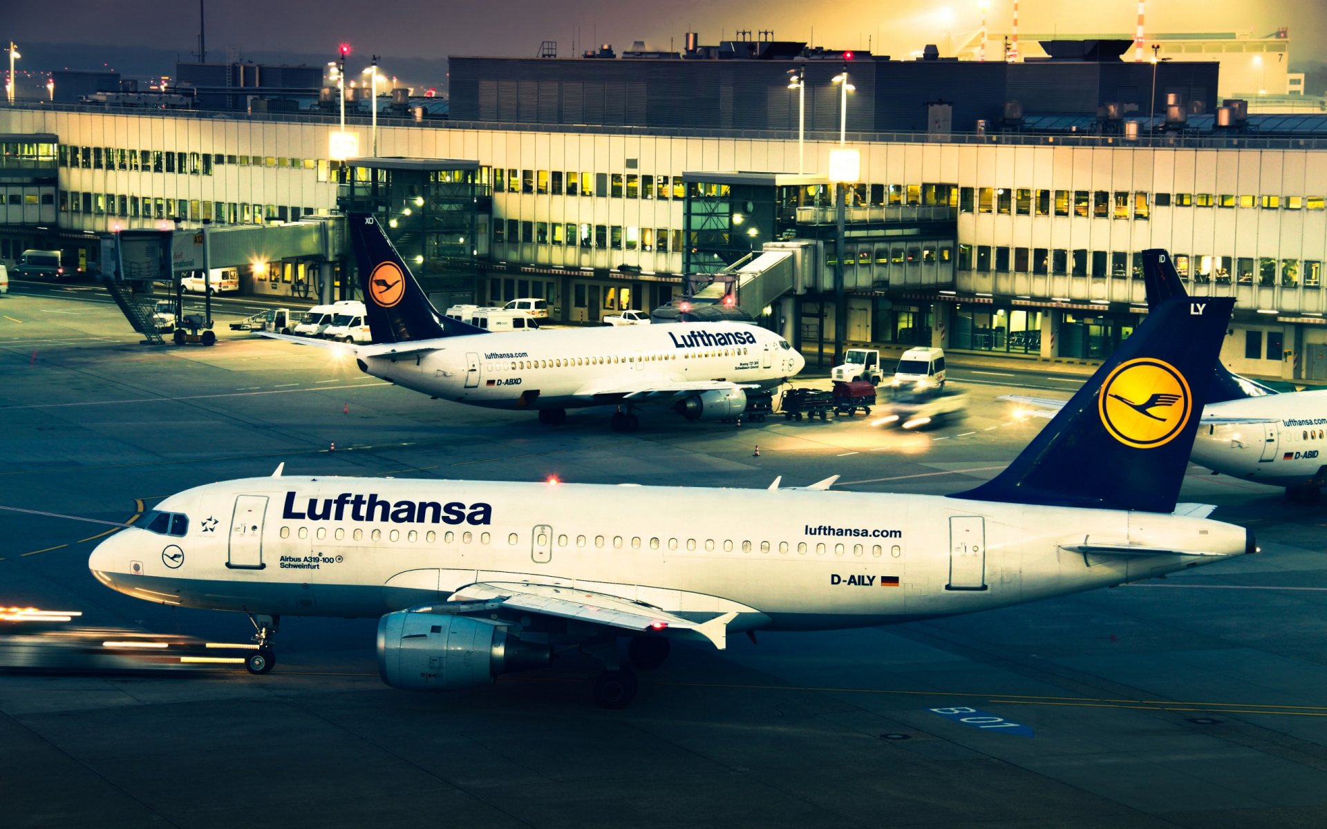 lufthansa aéroport soirée