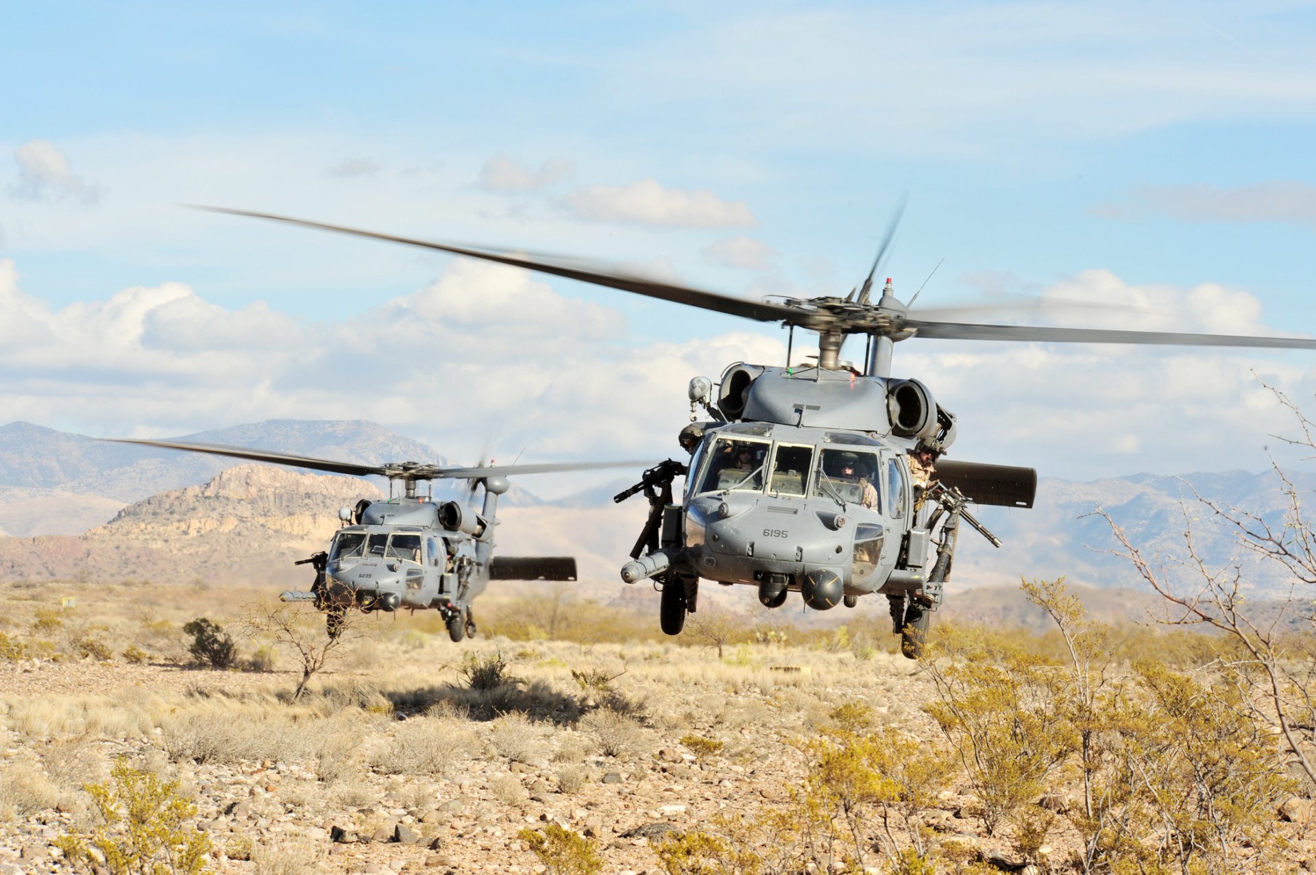 h-60 helicopters of the blade machine gun flight