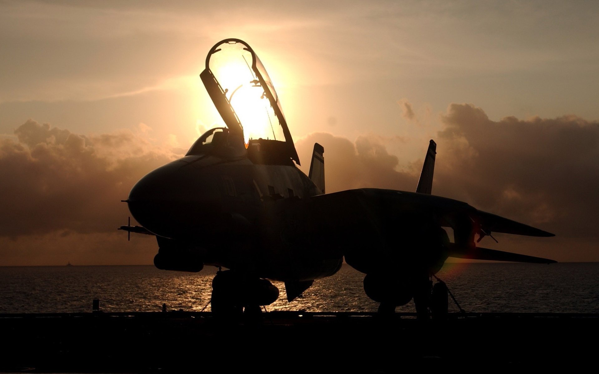 e-14 tomcat sonnenuntergang