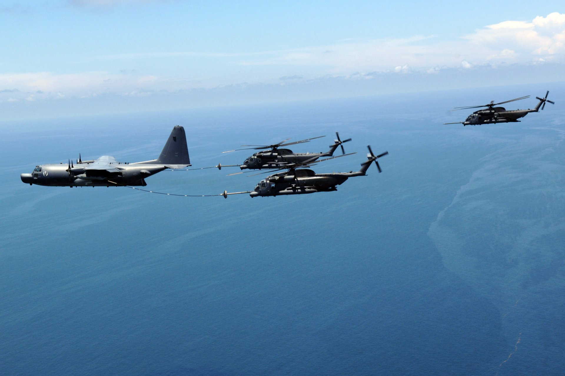 tanker helicopters air refueling at the same time