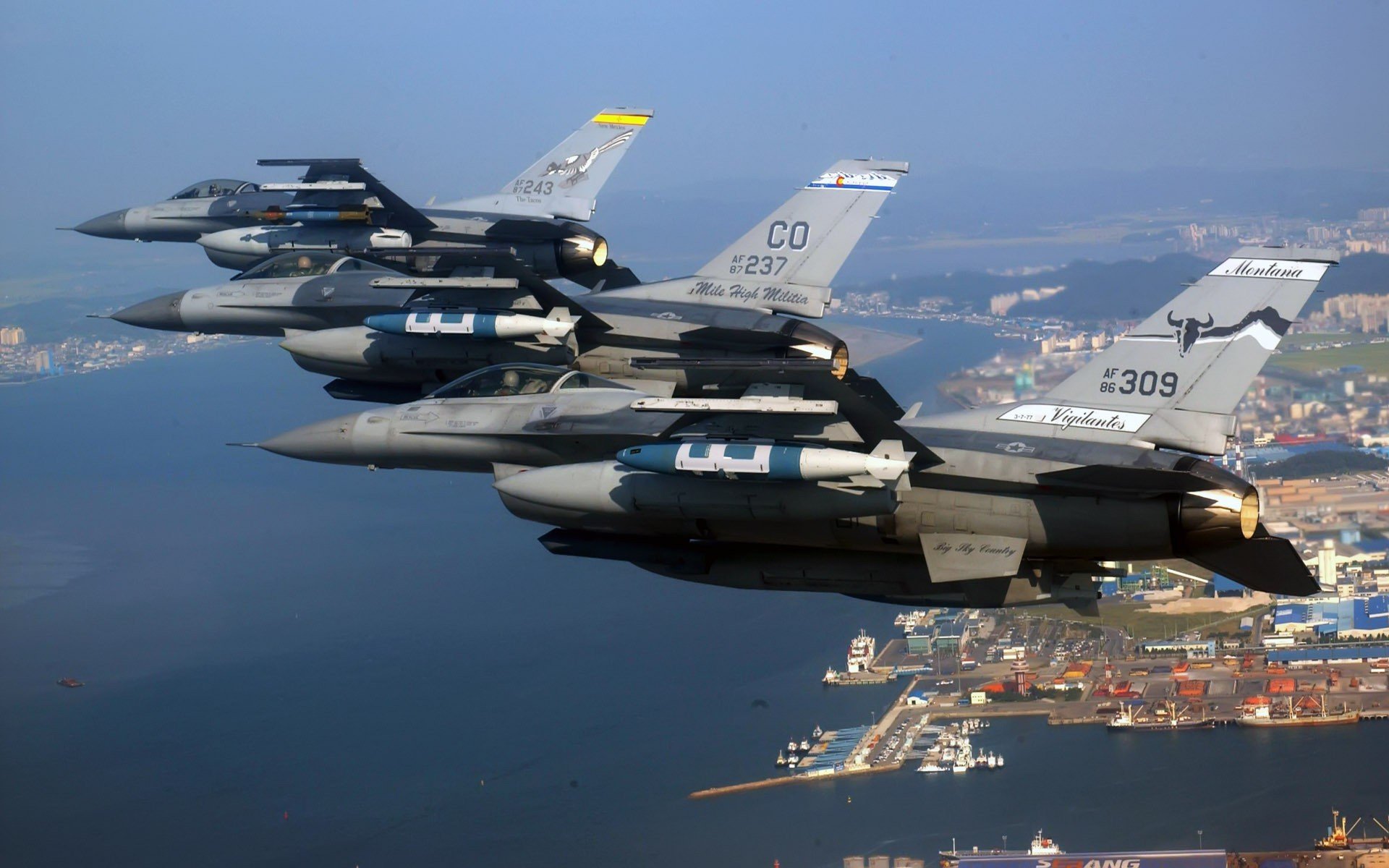 aviones de combate altitud puerto