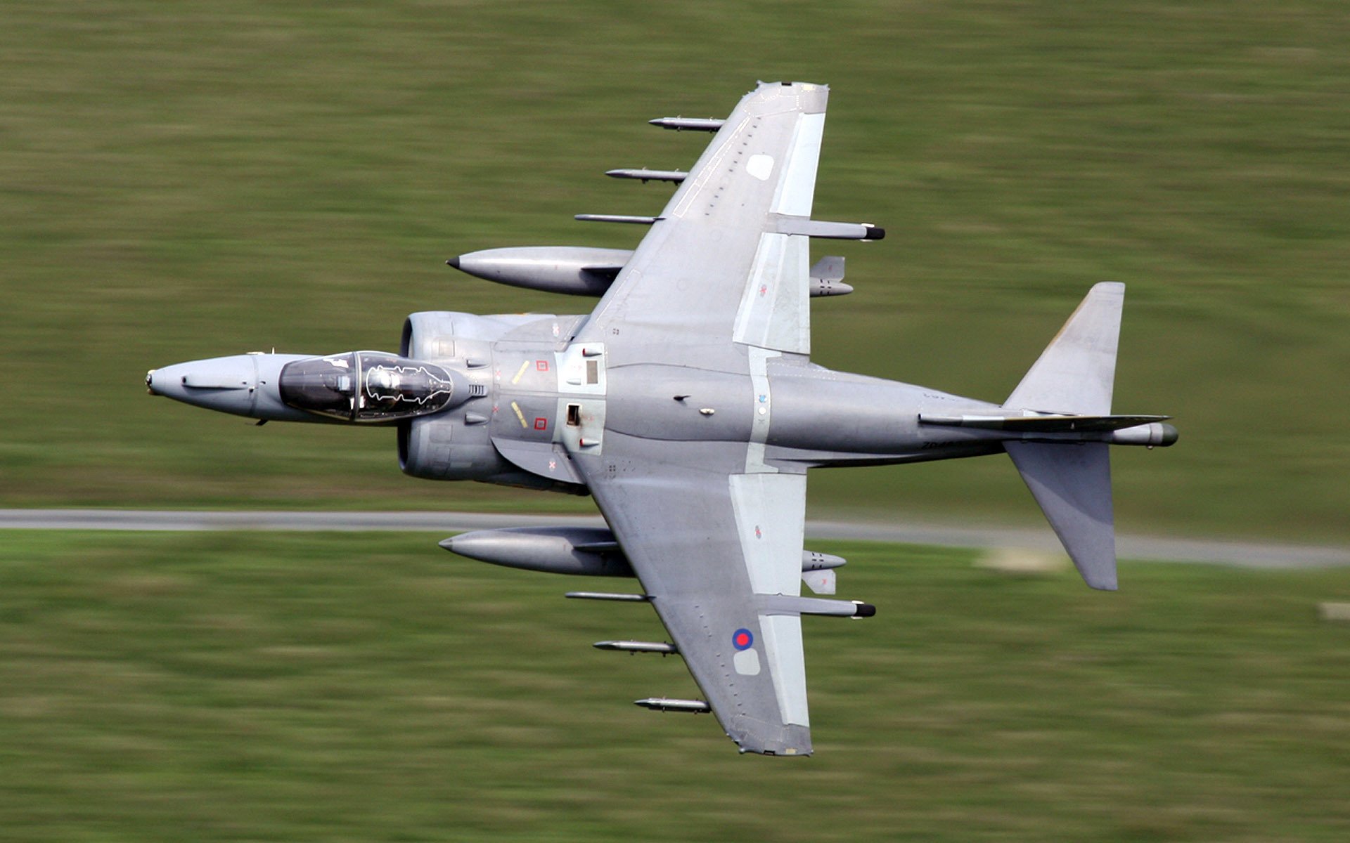 aereo basso volo harrier