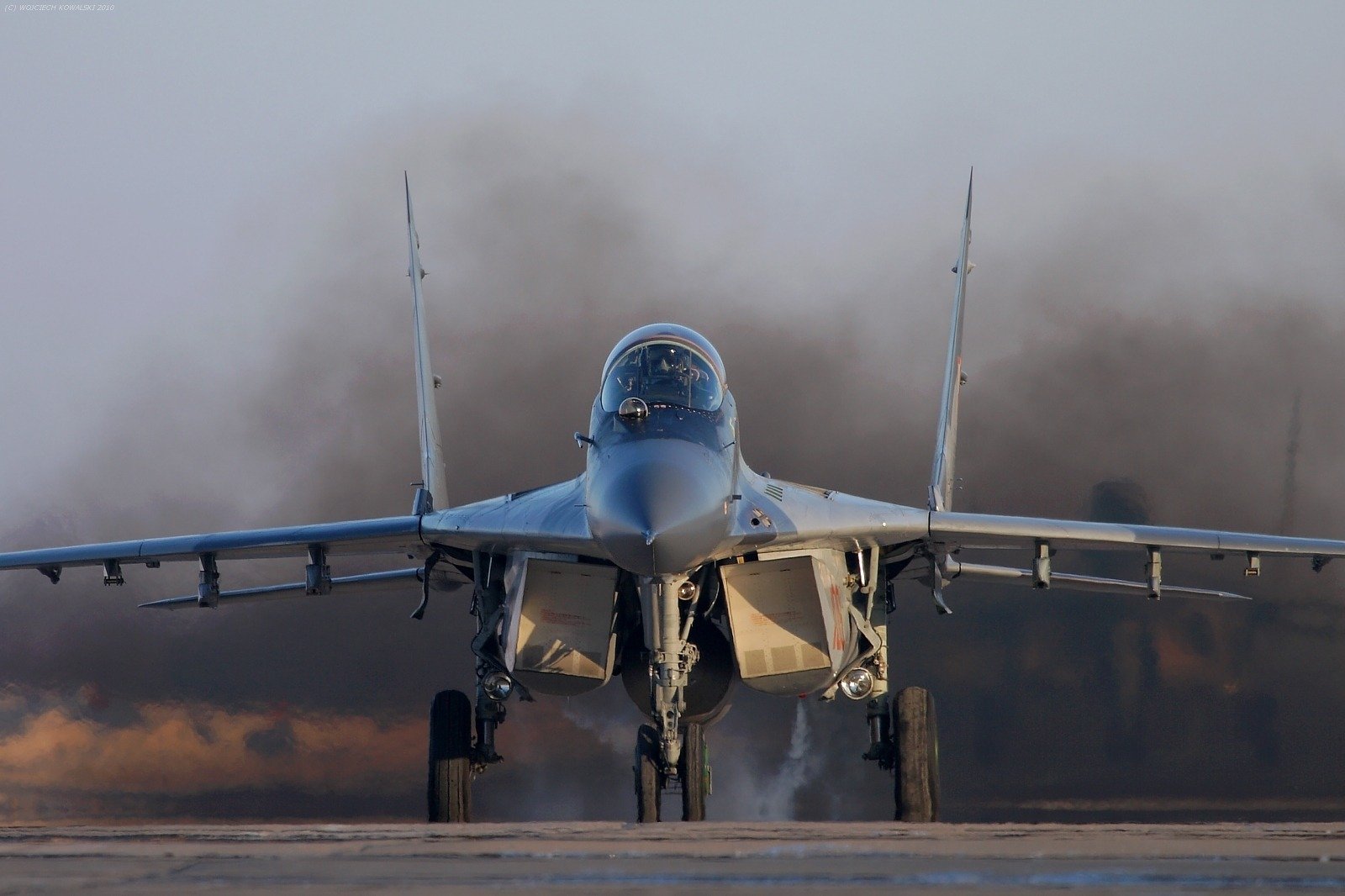 mig-29 flugplatz rauch