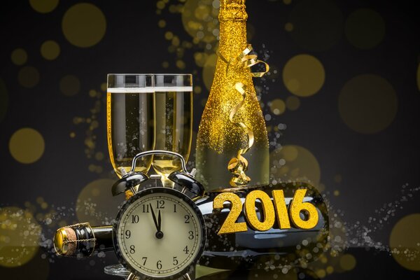 Rencontre du nouvel an avec champagne et verres