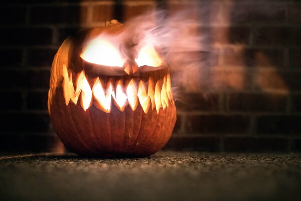 Pour Halloween à partir de citrouilles faire des lampes