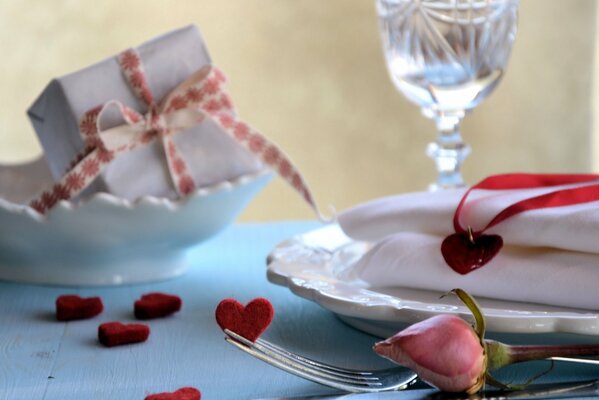 Vajilla y regalos para el día de San Valentín