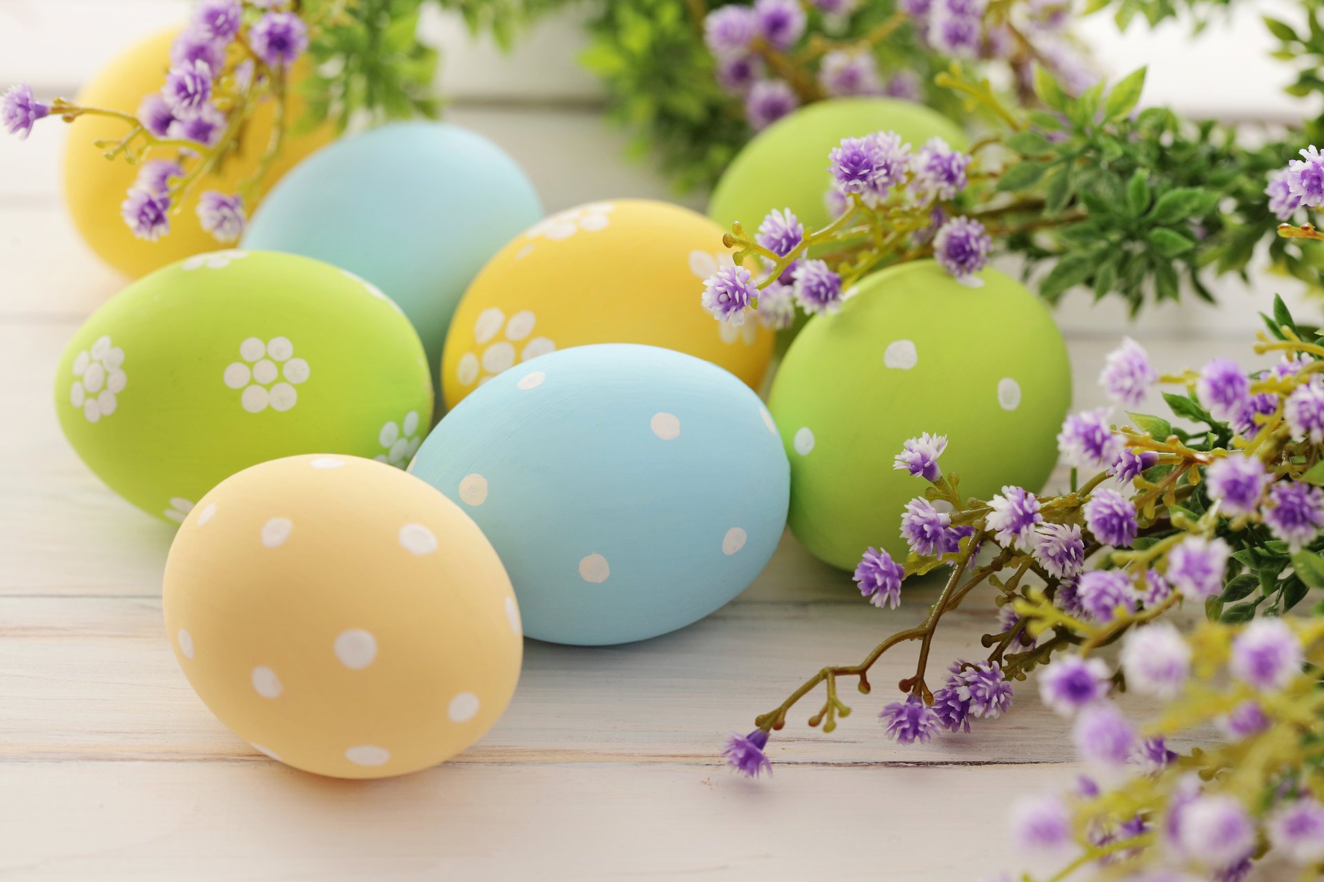 ostern eier farben blumen