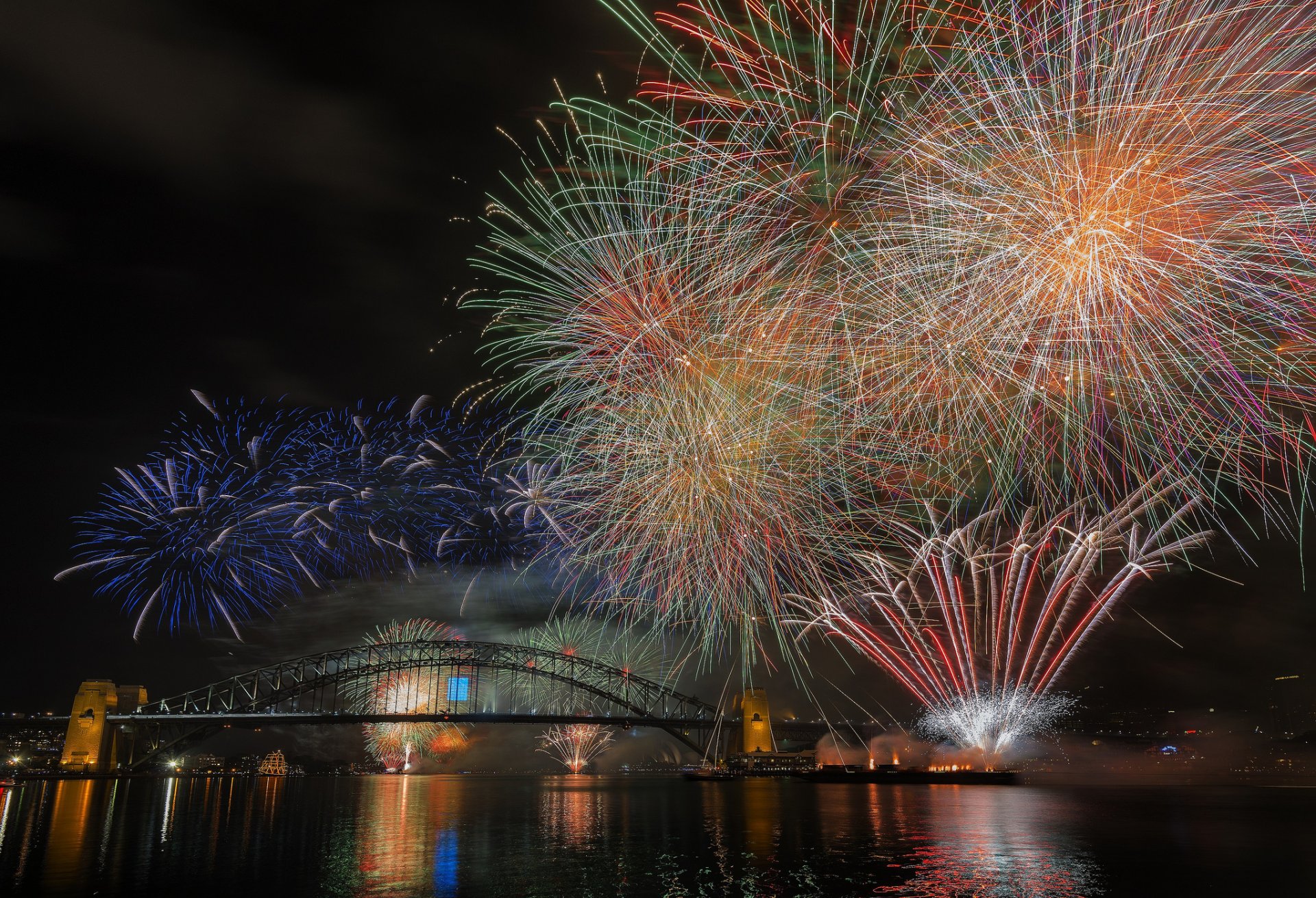 sydney australie nuit lumières feu d artifice 2015 harbour bridge pont