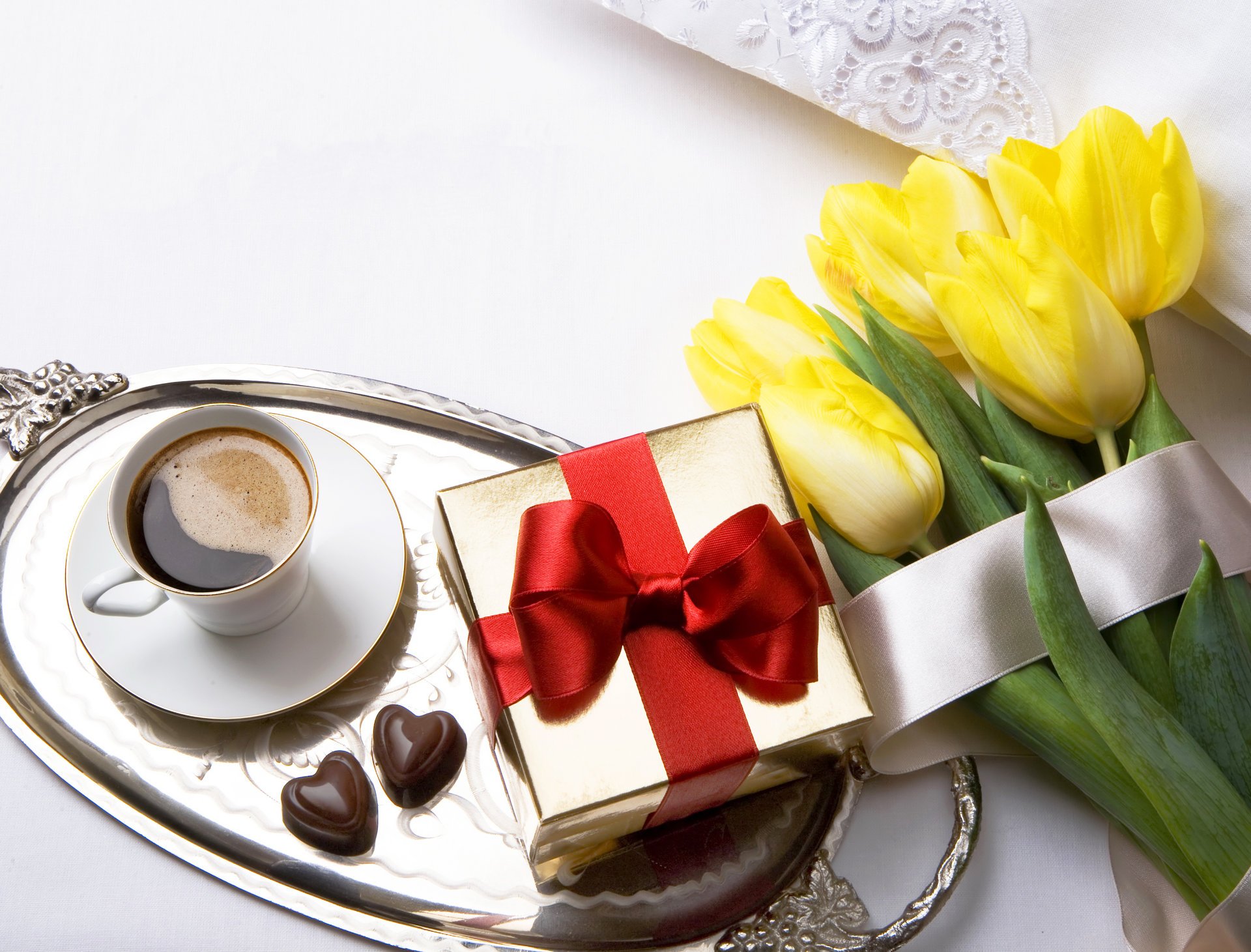 liebe romantisch romantik tulpen süßigkeiten kaffee geschenk