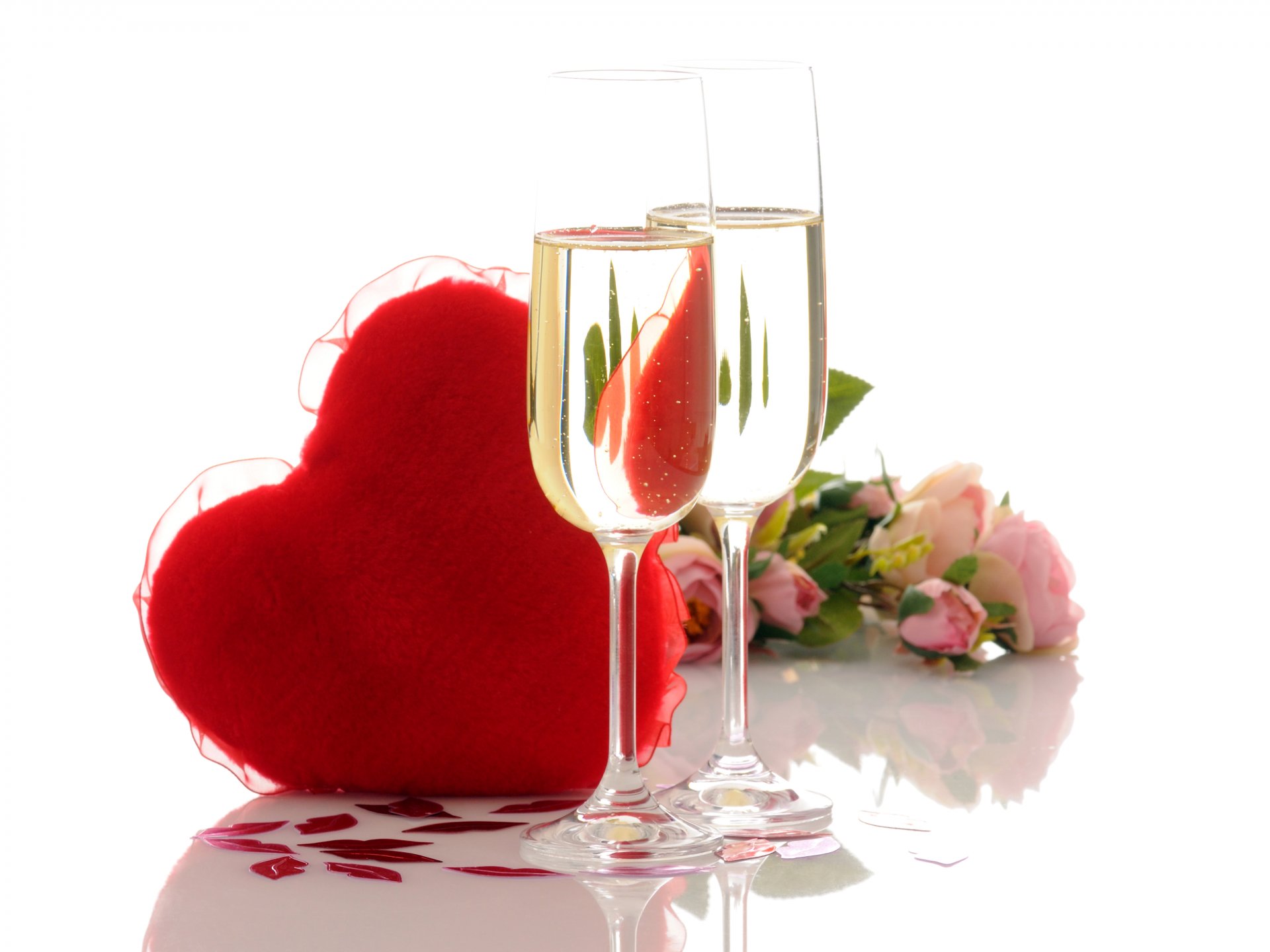 san valentino champagne rose cuore bicchieri varie cibo foto