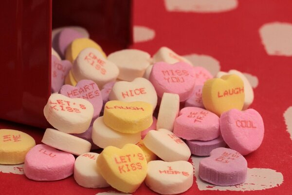 Herzförmige Süßigkeiten zum Valentinstag