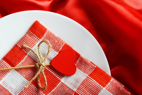 Romantic serving in red and white tones