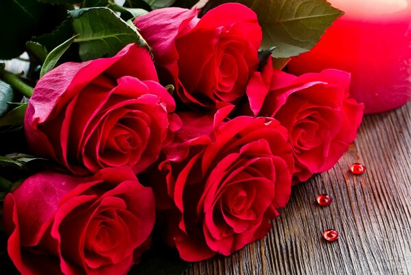 Blumenstrauß aus roten Rosen Nahaufnahme
