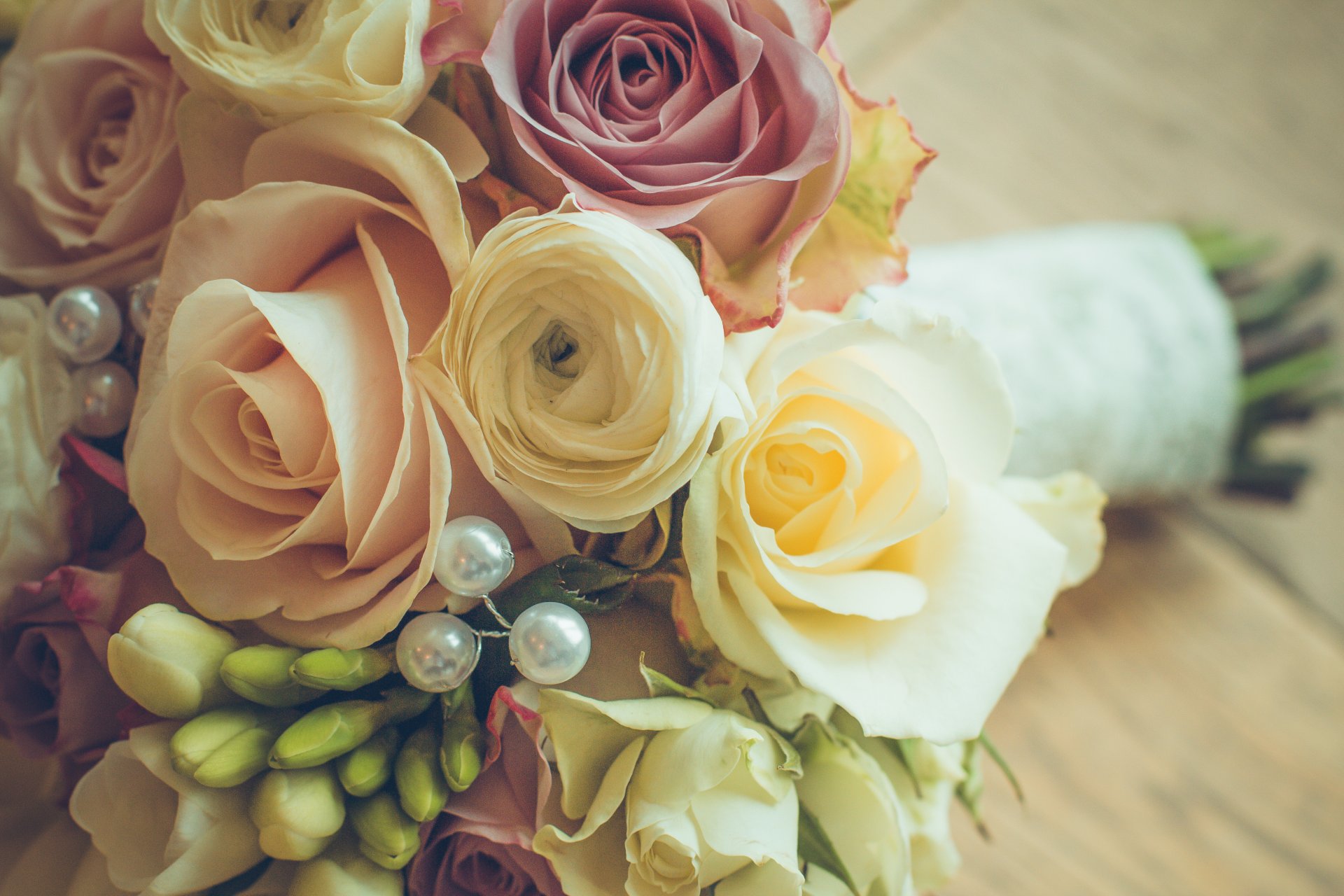 bouquet nuptiale fleurs roses