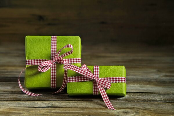 Regali di Capodanno in confezione verde