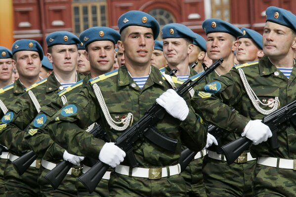 Journée des troupes aéroportées en Russie